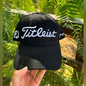 New No tags Titleist FootJoy FJ Large Flex Fitted Golf Hat Black New Era Cap